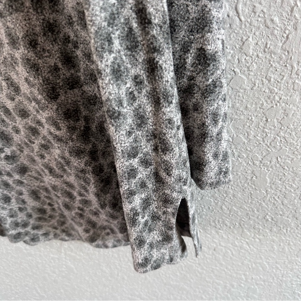 Soma Gray Patterned Pajama Set - image 6